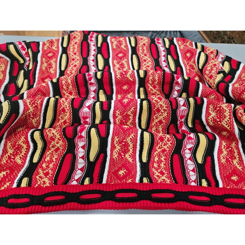 Bergati Coogi Style Sweater XL Chunky 3D Knit Red Yellow Black Gold - Picture 3 of 5